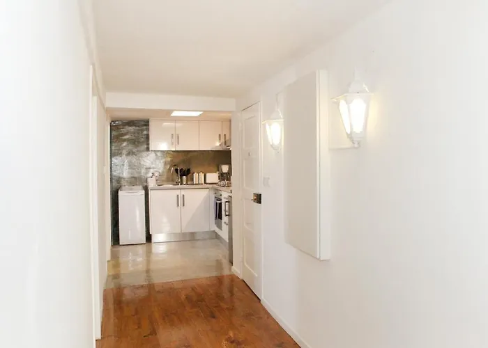 Best Terrace River View Apt In Alfama Apartament *