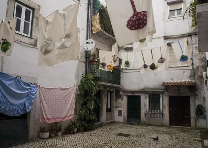 Best Terrace River View Apt In Alfama * Lizbona