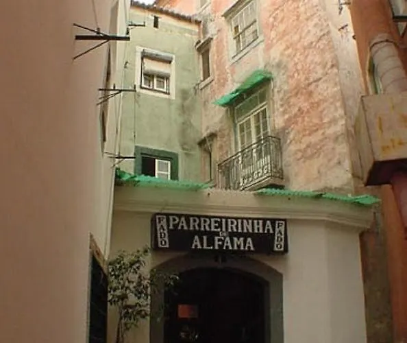 Best Terrace River View Apt In Alfama Apartament Lizbona