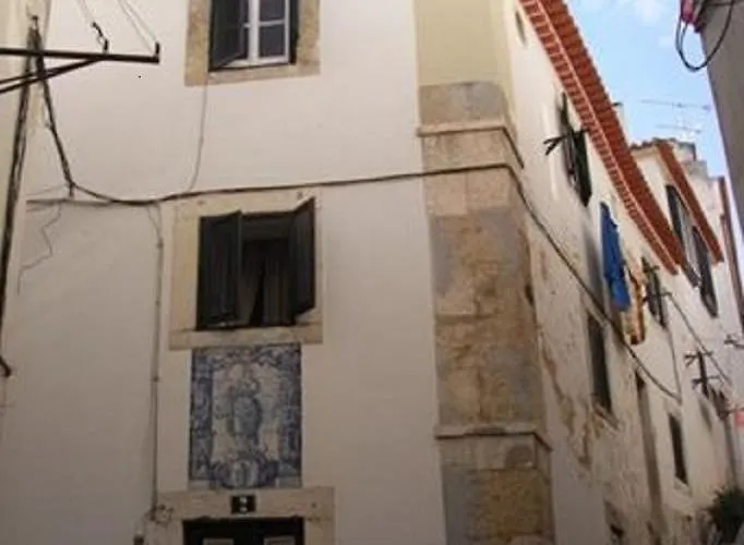 Best Terrace River View Apt In Alfama * Lizbona