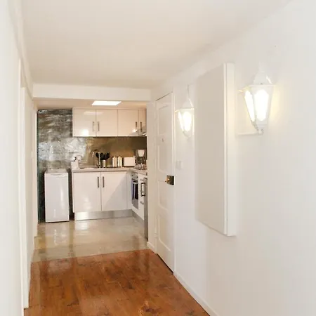 Best Terrace River View Apt In Alfama Apartment *