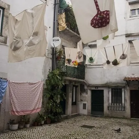 Best Terrace River View Apt In Alfama * Lisbon