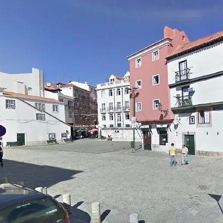 Best Terrace River View Apt In Alfama Apartmán *